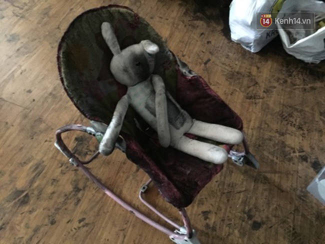 Khung cảnh ám ảnh trong chung cư Carina 3 ngày sau vụ cháy khiến 13 người thiệt mạng